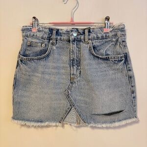 Zara Mid Rise Distressed Denim Mini Skirt Slit Acid Wash Blue Womens Small NWT
